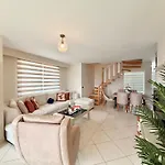 Sa Apartments! Beachfront Apartments In Oba Апартаменты *
