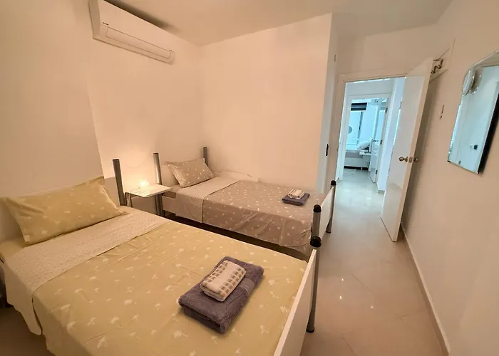 Sa Apartments! Beachfront With Sea View & Pool Apartment *