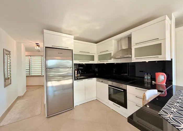 Sa Apartments! Beachfront With Sea View & Pool Apartment *