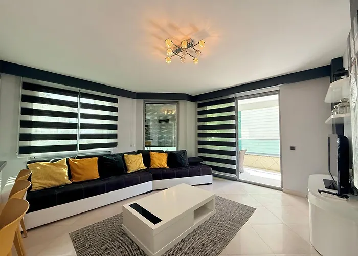 Sa Apartments! Beachfront With Sea View & Pool *