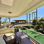 아파트 Sa Apartments! Beachfront With Sea View & Pool *