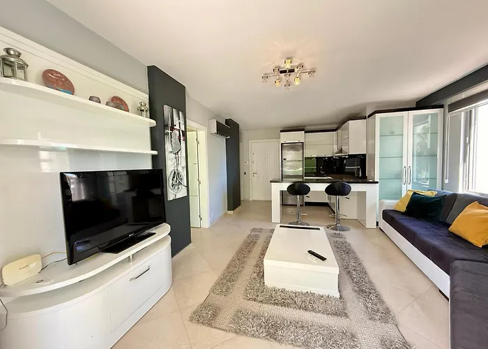 Sa Apartments! Beachfront With Sea View & Pool Alanya