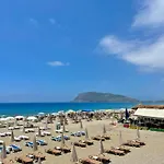 Apartamento Sa Apartments! Beachfront With Sea View & Pool