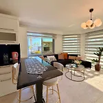 Sa Apartments! Beachfront With Sea View & Pool * Αλάνια