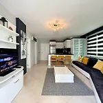 Sa Apartments! Beachfront With Sea View & Pool Διαμέρισμα Αλάνια