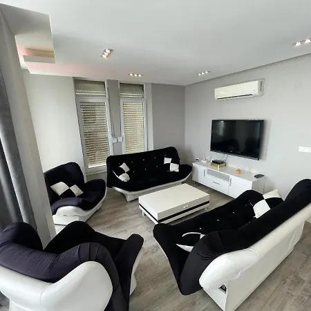 Apartamento Sa Apartments! Beachfront With Sea View & Pool *