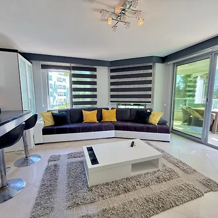 Sa Apartments! Beachfront With Sea View & Pool