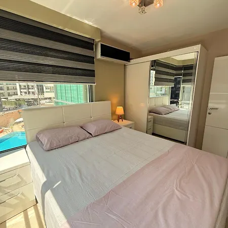 Sa Apartments! Beachfront With Sea View & Pool Apartamento