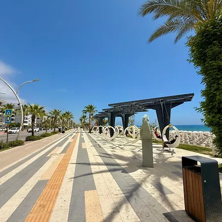 アパート Sa Apartments! Beachfront With Sea View & Pool アランヤ