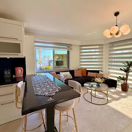 Sa Apartments! Beachfront With Sea View & Pool * ألانيا