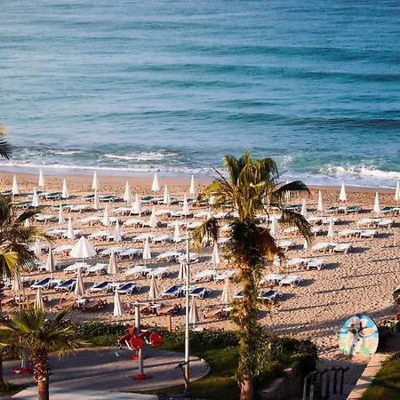 Sa Apartments! Beachfront With Sea View & Pool