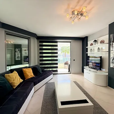 Sa Apartments! Beachfront With Sea View & Pool *