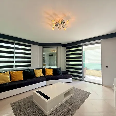 Sa Apartments! Beachfront With Sea View & Pool *