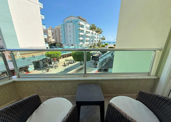 公寓 Sa Apartments! Beachfront With Sea View & Pool *