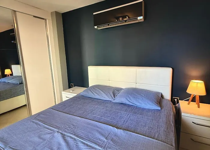 Sa Apartments! Beachfront With Sea View & Pool 公寓 阿拉尼亚