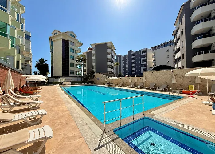 Sa Apartments! Beachfront With Sea View & Pool شقة