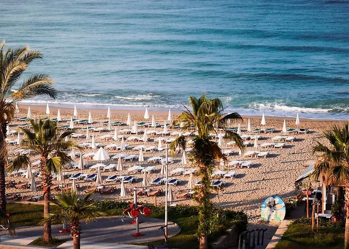 Sa Apartments! Beachfront With Sea View & Pool