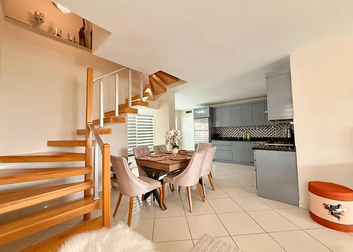 شقة Sa Apartments! Beachfront With Sea View & Pool