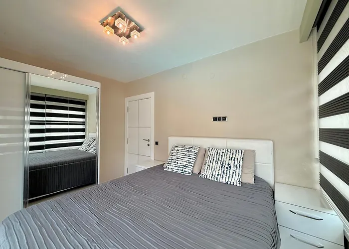 Sa Apartments! Beachfront With Sea View & Pool