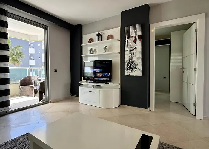 Sa Apartments! Beachfront With Sea View & Pool *