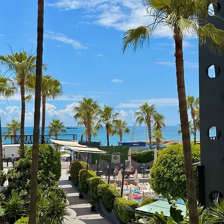 Sa Apartments! Beachfront With Sea View & Pool *