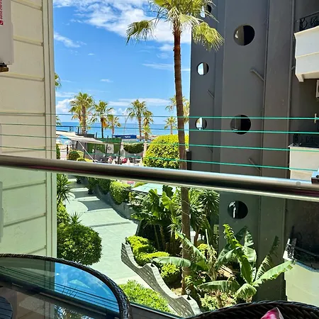 Sa Apartments! Beachfront With Sea View & Pool 阿拉尼亚