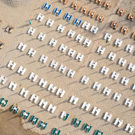 Sa Apartments! Beachfront With Sea View & Pool 阿拉尼亚