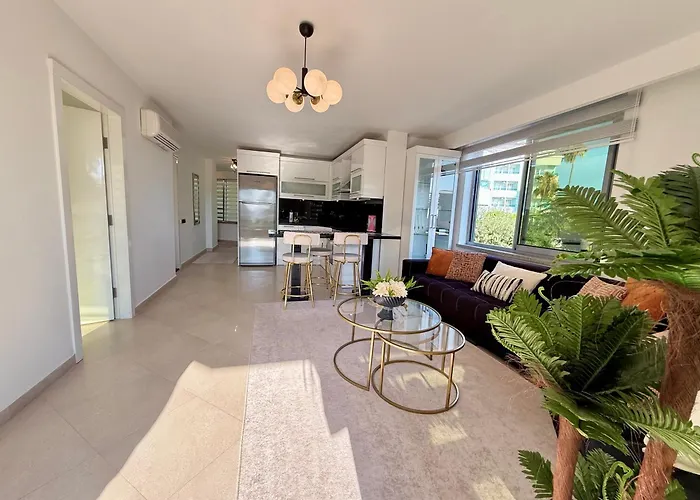 アパート Sa Apartments! Beachfront With Sea View & Pool アランヤ